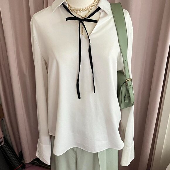 Suzy Shier White Long Sleeve Blouse With Black Bow - Picture 5 of 5